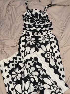 Two piece patterned flowy pants and tank top
